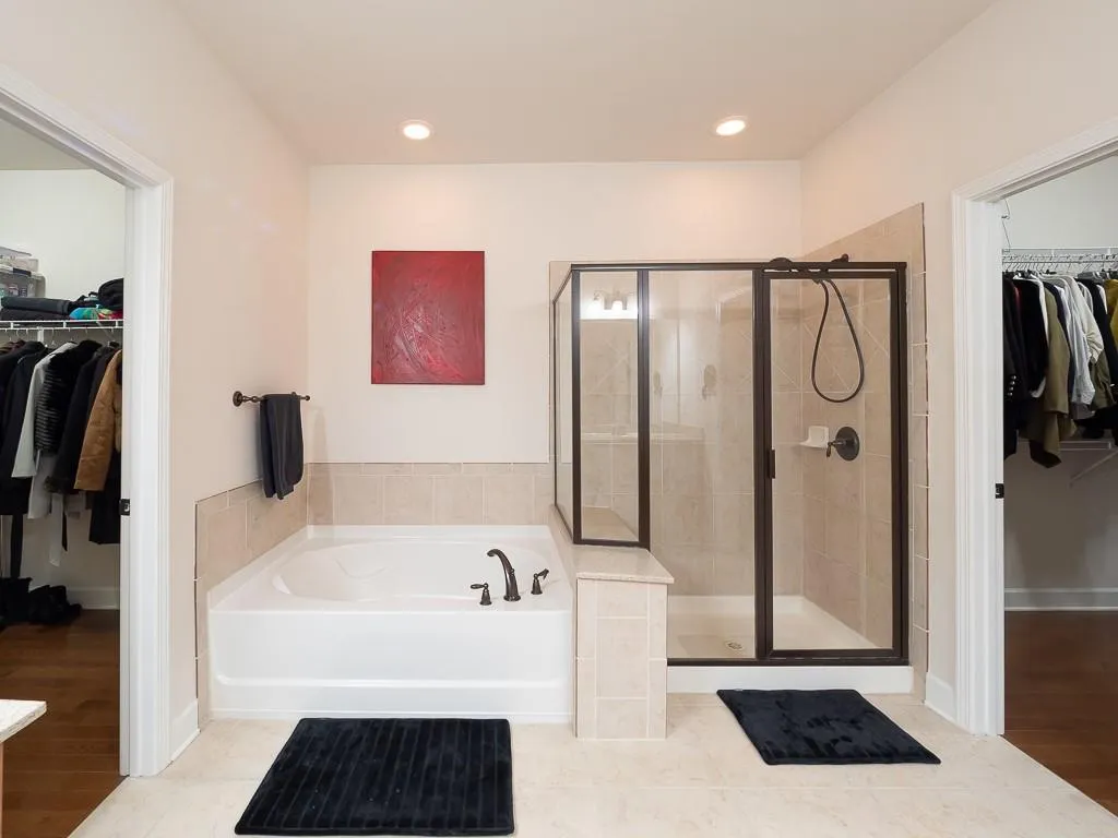 5583 High Point Road, Atlanta, Georgia 30342, 3 Bedrooms Bedrooms, ,3 BathroomsBathrooms,Residential,Sold,5583 High Point Road,6687109
