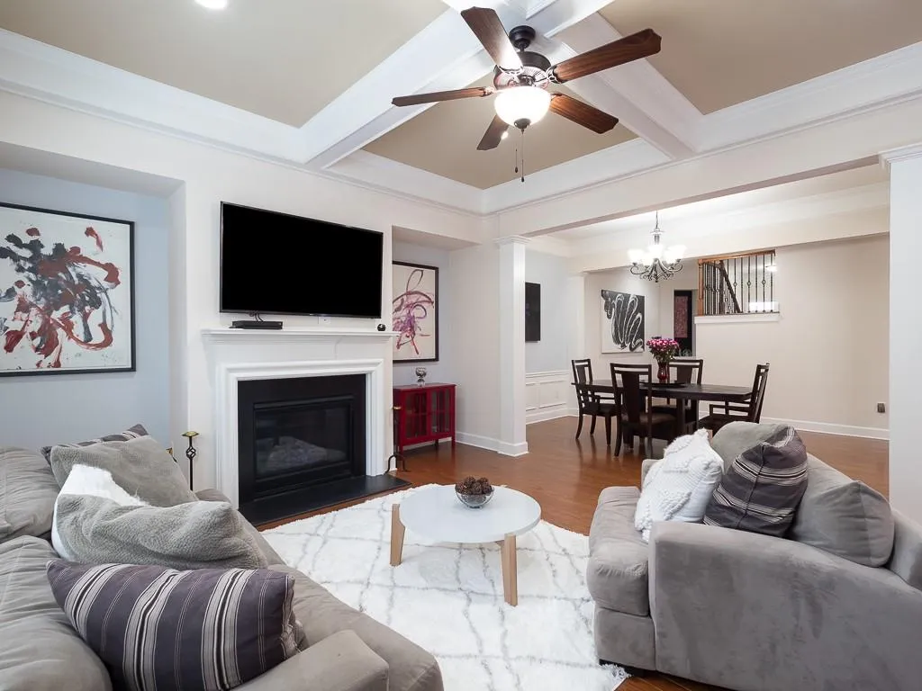 5583 High Point Road, Atlanta, Georgia 30342, 3 Bedrooms Bedrooms, ,3 BathroomsBathrooms,Residential,Sold,5583 High Point Road,6687109