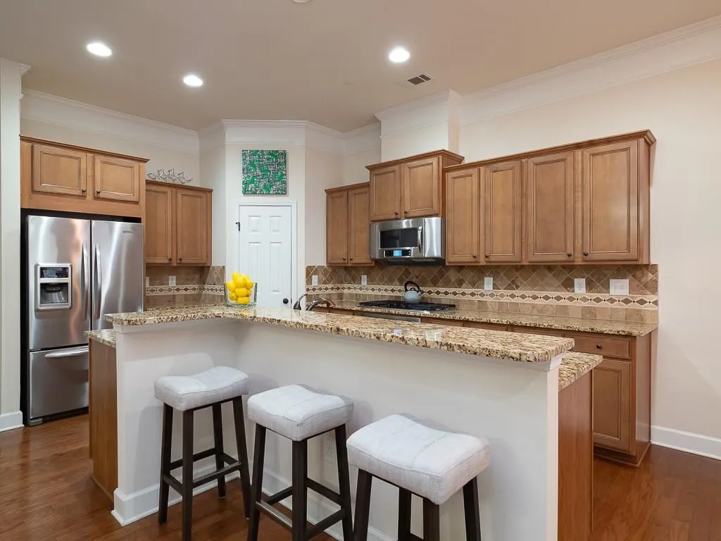 5583 High Point Road, Atlanta, Georgia 30342, 3 Bedrooms Bedrooms, ,3 BathroomsBathrooms,Residential,Sold,5583 High Point Road,6687109