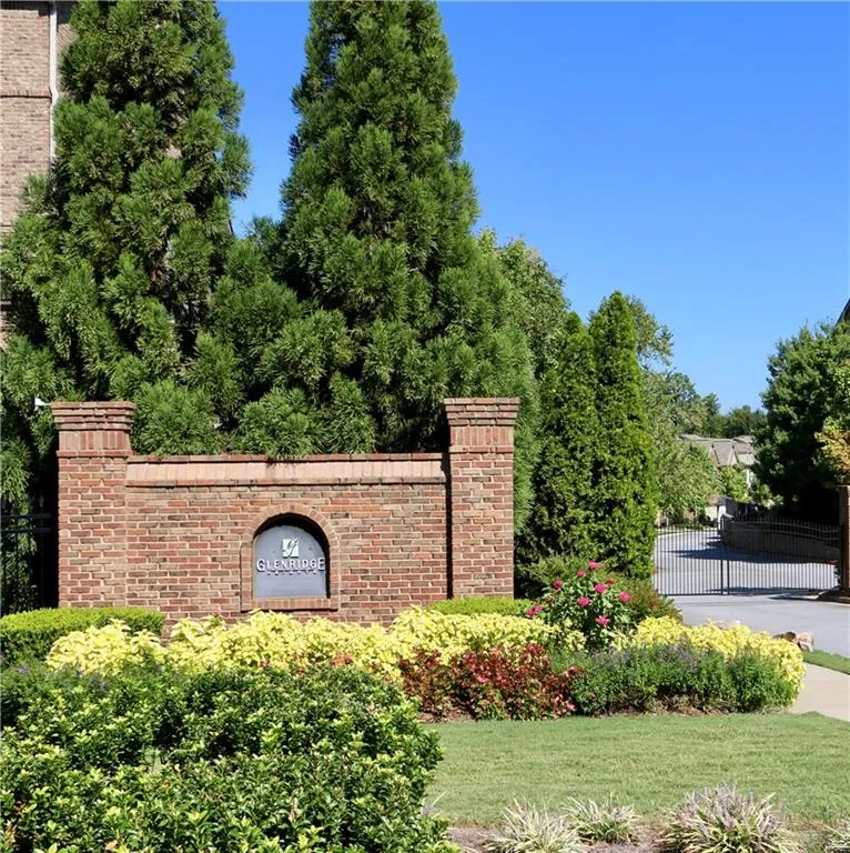 5583 High Point Road, Atlanta, Georgia 30342, 3 Bedrooms Bedrooms, ,3 BathroomsBathrooms,Residential,Sold,5583 High Point Road,6687109