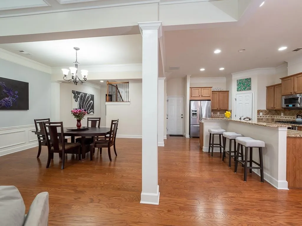 5583 High Point Road, Atlanta, Georgia 30342, 3 Bedrooms Bedrooms, ,3 BathroomsBathrooms,Residential,Sold,5583 High Point Road,6687109