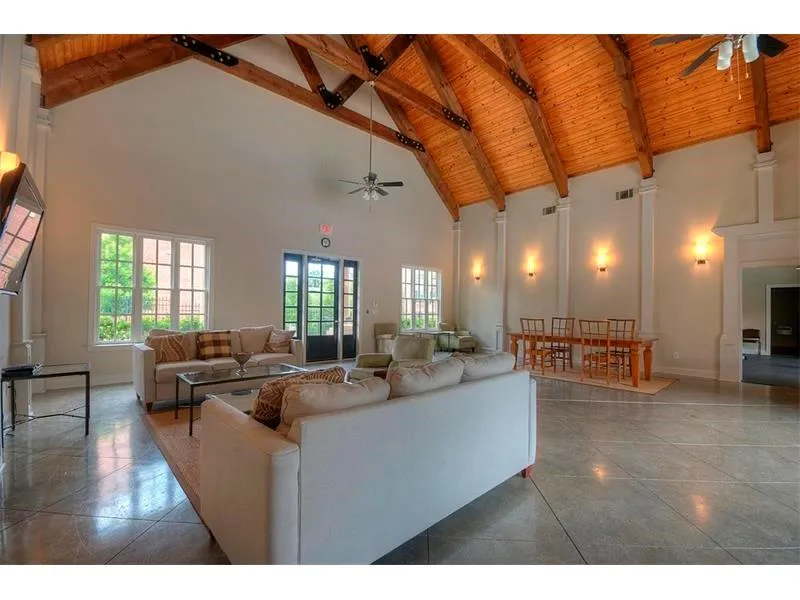 5583 High Point Road, Atlanta, Georgia 30342, 3 Bedrooms Bedrooms, ,3 BathroomsBathrooms,Residential,Sold,5583 High Point Road,6687109
