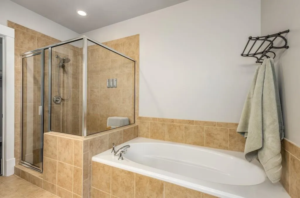 1004 River Vista Drive, Atlanta, Georgia 30339, 4 Bedrooms Bedrooms, ,4 BathroomsBathrooms,Residential,Sold,1004 River Vista Drive,7437451