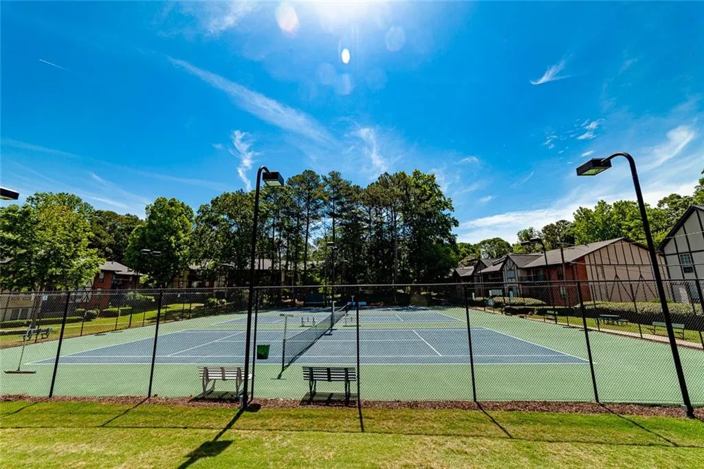 6851 Roswell Road Unit I28, Sandy Springs, Georgia 30328, 3 Bedrooms Bedrooms, ,2 BathroomsBathrooms,Residential,Sold,6851 Roswell Road Unit I28,6773072