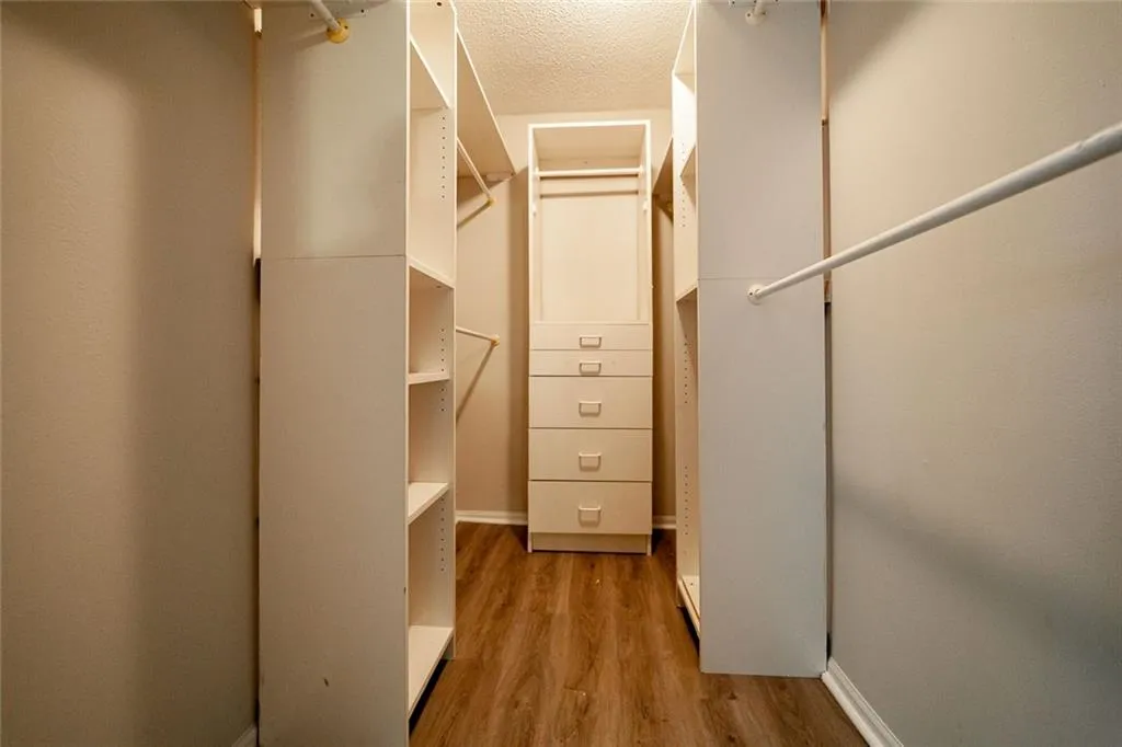 6851 Roswell Road Unit I28, Sandy Springs, Georgia 30328, 3 Bedrooms Bedrooms, ,2 BathroomsBathrooms,Residential,Sold,6851 Roswell Road Unit I28,6773072