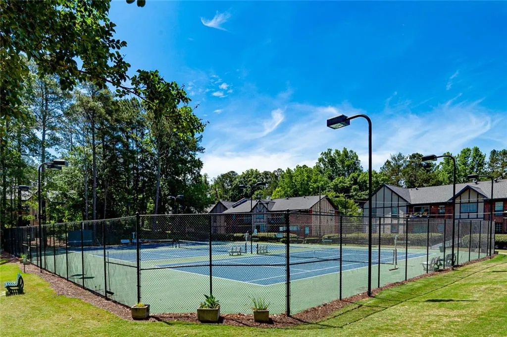 6851 Roswell Road Unit I28, Sandy Springs, Georgia 30328, 3 Bedrooms Bedrooms, ,2 BathroomsBathrooms,Residential,Sold,6851 Roswell Road Unit I28,6773072