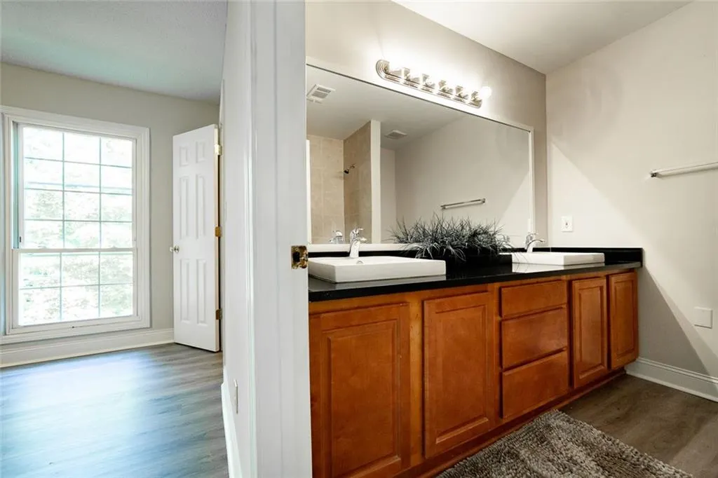 6851 Roswell Road Unit I28, Sandy Springs, Georgia 30328, 3 Bedrooms Bedrooms, ,2 BathroomsBathrooms,Residential,Sold,6851 Roswell Road Unit I28,6773072