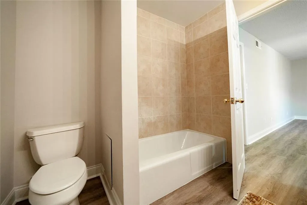 6851 Roswell Road Unit I28, Sandy Springs, Georgia 30328, 3 Bedrooms Bedrooms, ,2 BathroomsBathrooms,Residential,Sold,6851 Roswell Road Unit I28,6773072