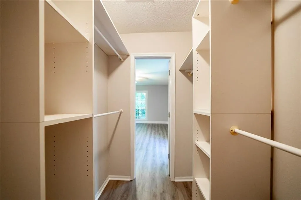 6851 Roswell Road Unit I28, Sandy Springs, Georgia 30328, 3 Bedrooms Bedrooms, ,2 BathroomsBathrooms,Residential,Sold,6851 Roswell Road Unit I28,6773072