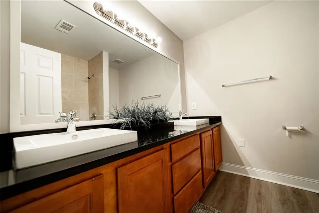 6851 Roswell Road Unit I28, Sandy Springs, Georgia 30328, 3 Bedrooms Bedrooms, ,2 BathroomsBathrooms,Residential,Sold,6851 Roswell Road Unit I28,6773072