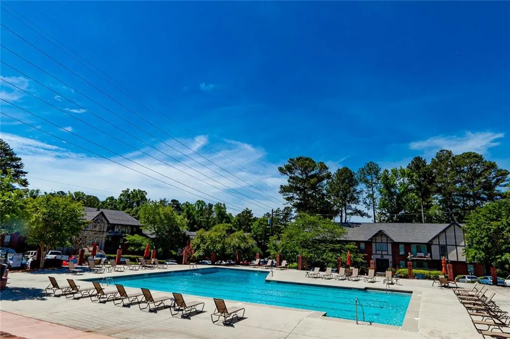 6851 Roswell Road Unit I28, Sandy Springs, Georgia 30328, 3 Bedrooms Bedrooms, ,2 BathroomsBathrooms,Residential,Sold,6851 Roswell Road Unit I28,6773072