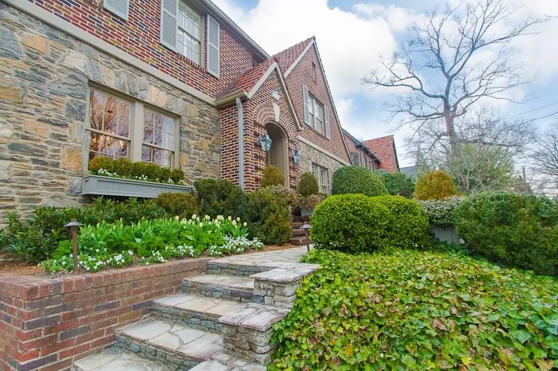 138 Brighton Road Ne, Atlanta, Georgia 30309, 4 Bedrooms Bedrooms, ,3 BathroomsBathrooms,Residential,Sold,138 Brighton Road Ne,5659669
