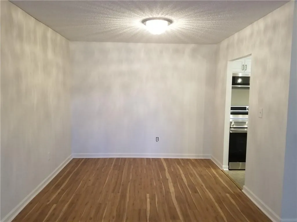 300 Johnson Ferry Road Ne Unit A201, Atlanta, Georgia 30328, 1 Bedroom Bedrooms, ,1 BathroomBathrooms,Residential,Sold,300 Johnson Ferry Road Ne Unit A201,7000828