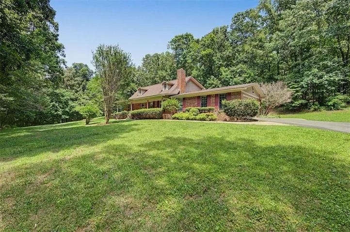 403 S Sequoyah Circle Ne, Calhoun, Georgia 30701