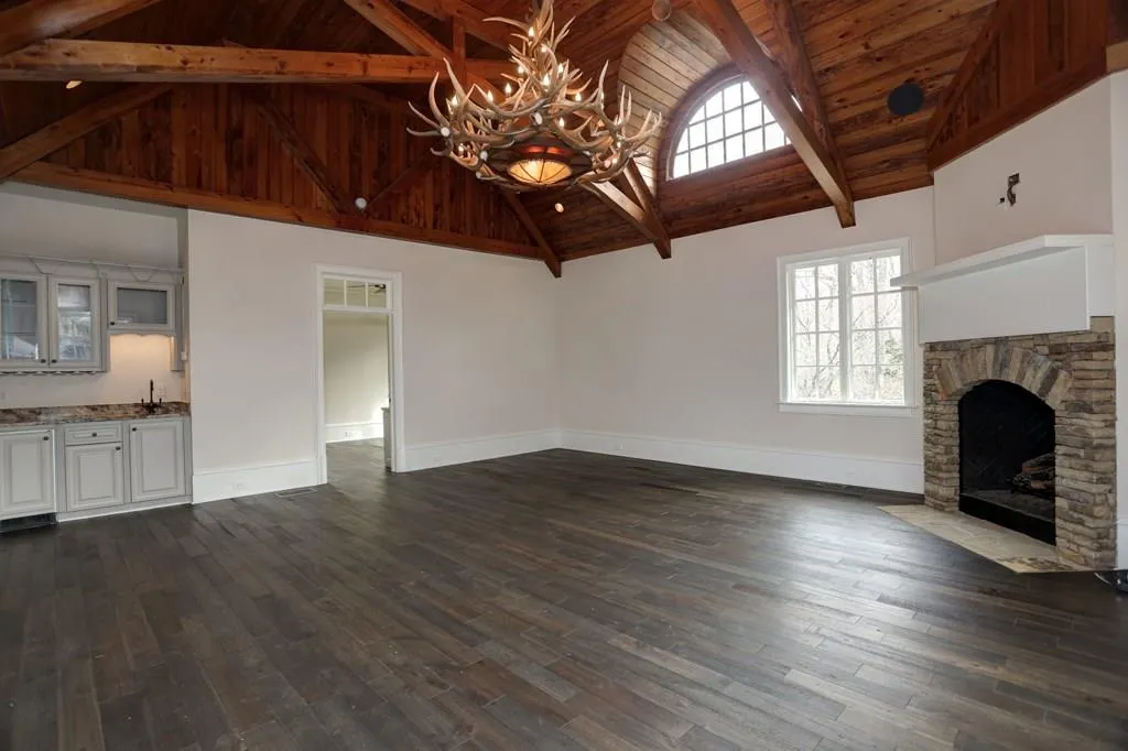 131 Burdette Road Nw, Sandy Springs, Georgia 30327, 7 Bedrooms Bedrooms, ,8 BathroomsBathrooms,Residential,Sold,131 Burdette Road Nw,5819362