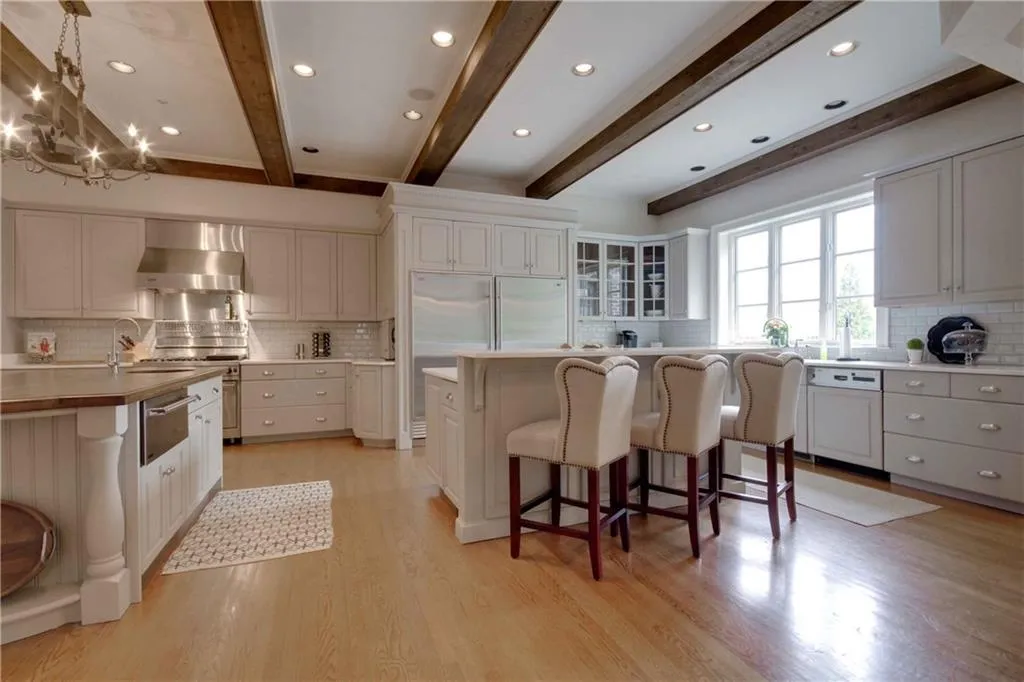 131 Burdette Road Nw, Sandy Springs, Georgia 30327, 7 Bedrooms Bedrooms, ,8 BathroomsBathrooms,Residential,Sold,131 Burdette Road Nw,5819362