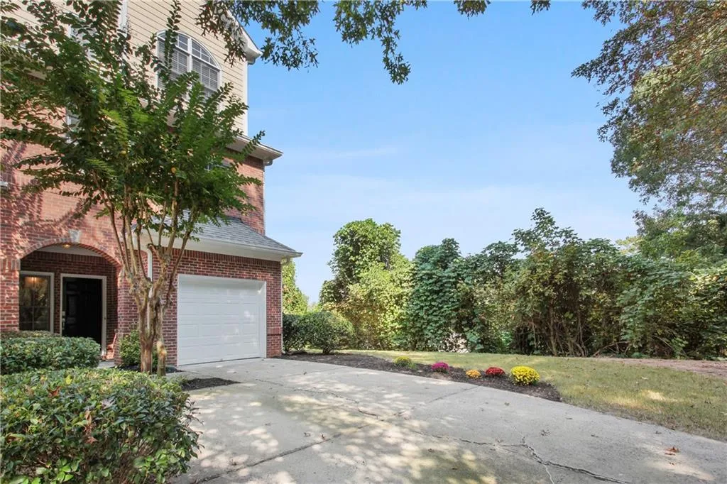 1200 Wing Street Unit 19, Atlanta, Georgia 30350, 3 Bedrooms Bedrooms, ,3 BathroomsBathrooms,Residential,Sold,1200 Wing Street Unit 19,6615524