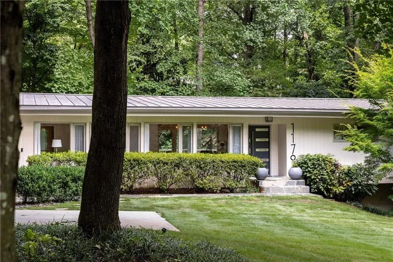 1179 Milmar Drive Nw, Atlanta, Georgia 30327, 5 Bedrooms Bedrooms, ,4 BathroomsBathrooms,Residential,For Sale,1179 Milmar Drive Nw,7663110