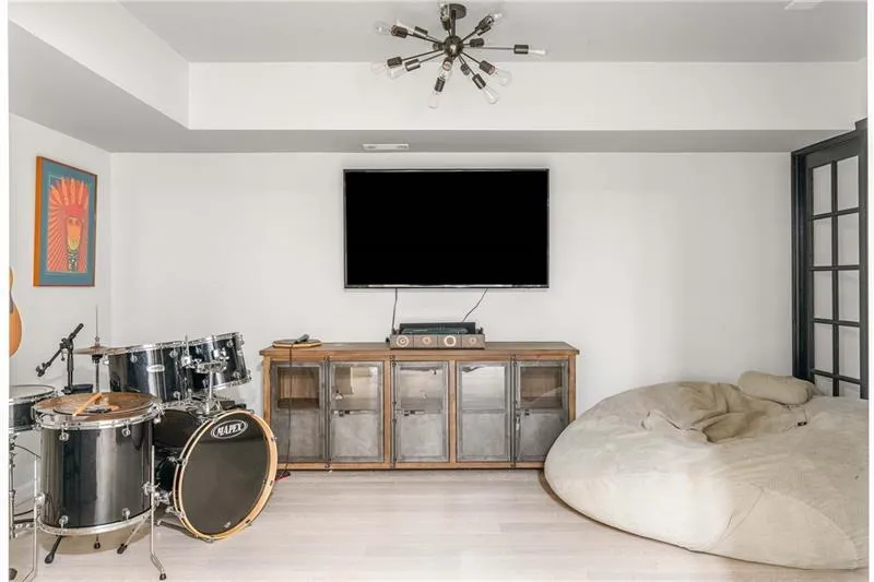 1179 Milmar Drive Nw, Atlanta, Georgia 30327, 5 Bedrooms Bedrooms, ,4 BathroomsBathrooms,Residential,For Sale,1179 Milmar Drive Nw,7663110