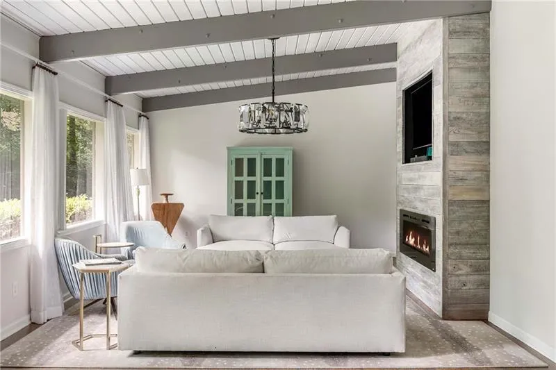 1179 Milmar Drive Nw, Atlanta, Georgia 30327, 5 Bedrooms Bedrooms, ,4 BathroomsBathrooms,Residential,For Sale,1179 Milmar Drive Nw,7663110