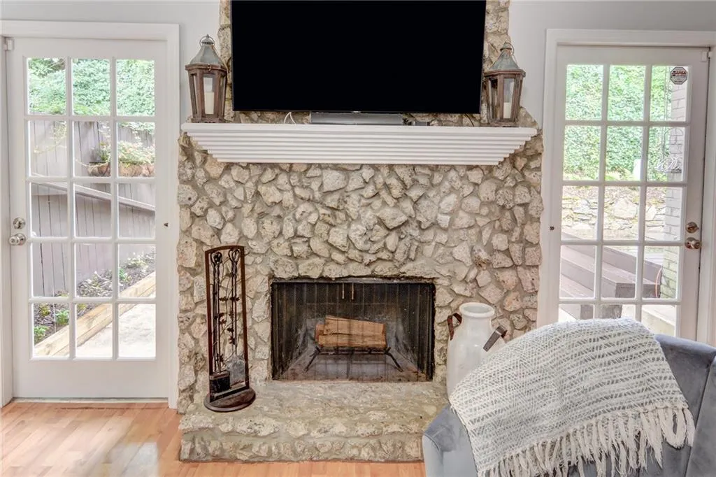 5210 Chemin De Vie, Atlanta, Georgia 30342, 2 Bedrooms Bedrooms, ,2 BathroomsBathrooms,Residential,Sold,5210 Chemin De Vie,6748858