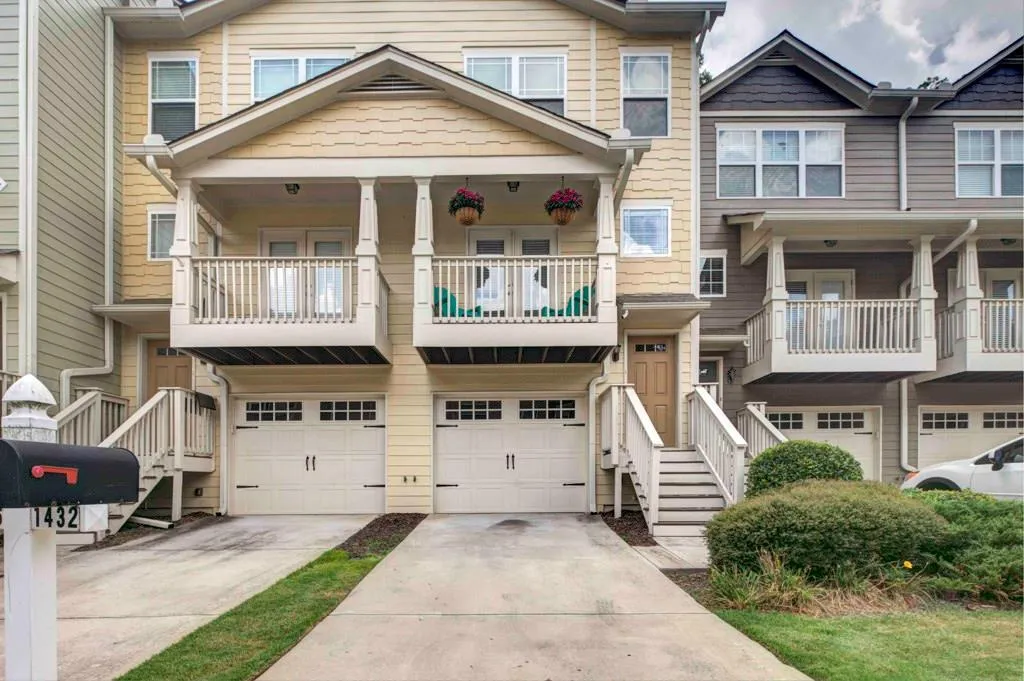 1432 Liberty Parkway Nw, Atlanta, Georgia 30318, 3 Bedrooms Bedrooms, ,3 BathroomsBathrooms,Residential,Sold,1432 Liberty Parkway Nw,5729433