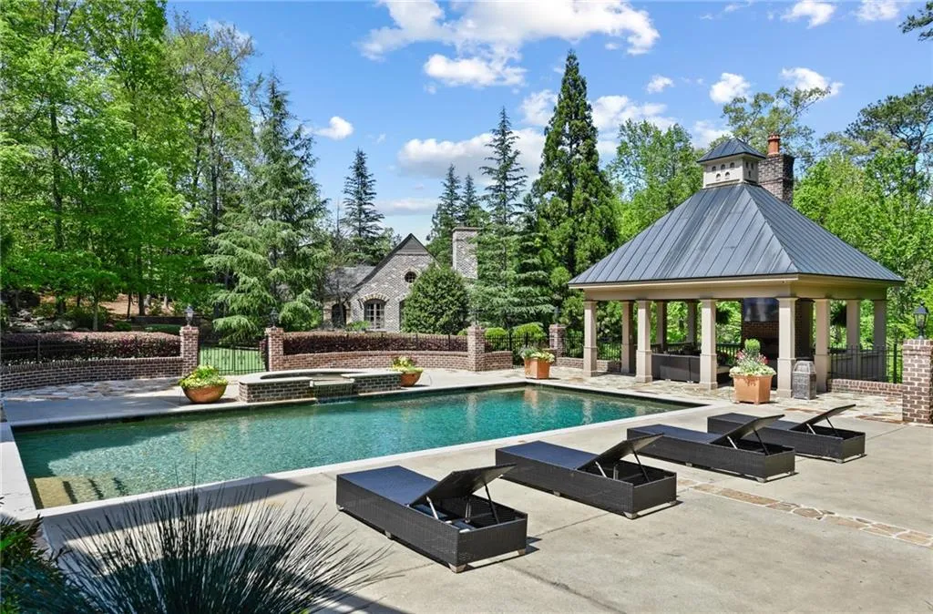 131 Burdette Road, Atlanta, Georgia 30327, 7 Bedrooms Bedrooms, ,8 BathroomsBathrooms,Residential,Sold,131 Burdette Road,7054638 131 Burdette Road, Atlanta, Georgia 30327, 7 Bedrooms Bedrooms, ,8 BathroomsBathrooms,Residential,Sold,131 Burdette Road,7054638