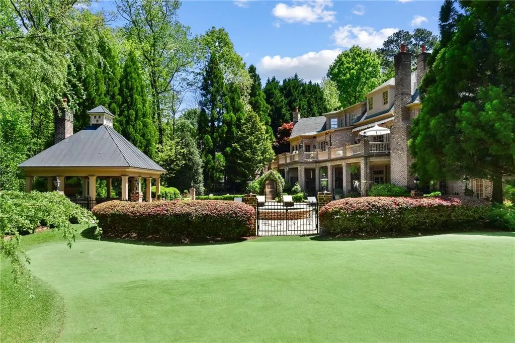 131 Burdette Road, Atlanta, Georgia 30327, 7 Bedrooms Bedrooms, ,8 BathroomsBathrooms,Residential,Sold,131 Burdette Road,7054638 131 Burdette Road, Atlanta, Georgia 30327, 7 Bedrooms Bedrooms, ,8 BathroomsBathrooms,Residential,Sold,131 Burdette Road,7054638