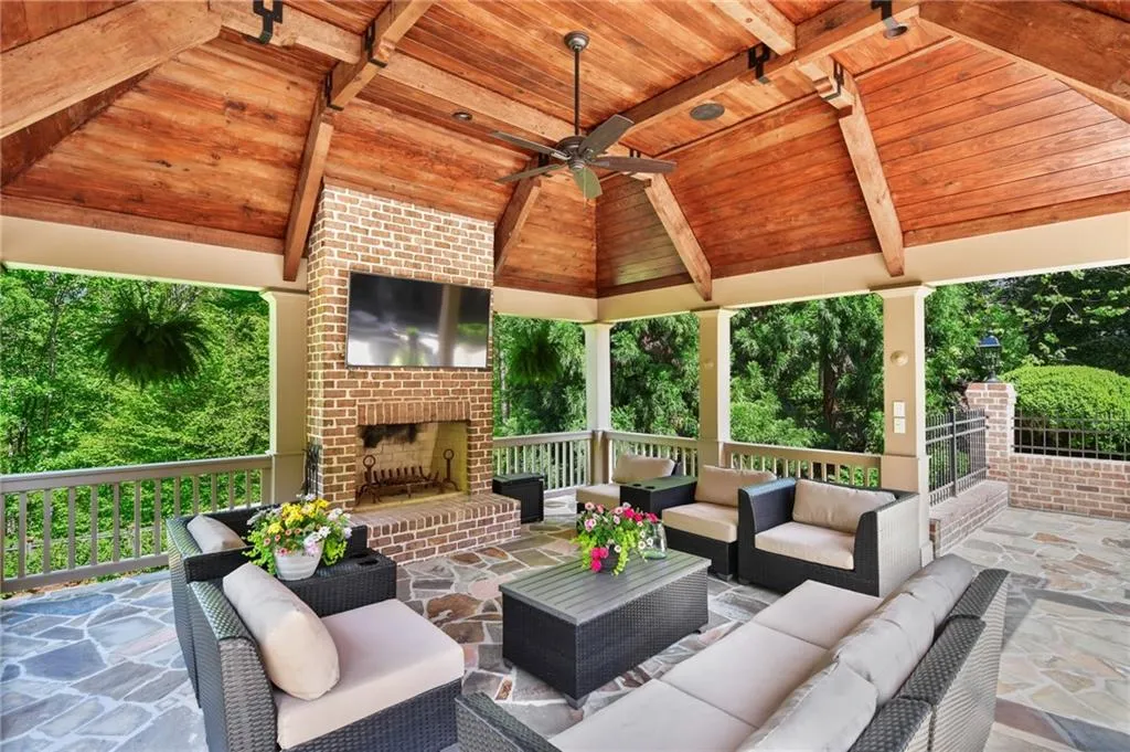 131 Burdette Road, Atlanta, Georgia 30327, 7 Bedrooms Bedrooms, ,8 BathroomsBathrooms,Residential,Sold,131 Burdette Road,7054638 131 Burdette Road, Atlanta, Georgia 30327, 7 Bedrooms Bedrooms, ,8 BathroomsBathrooms,Residential,Sold,131 Burdette Road,7054638