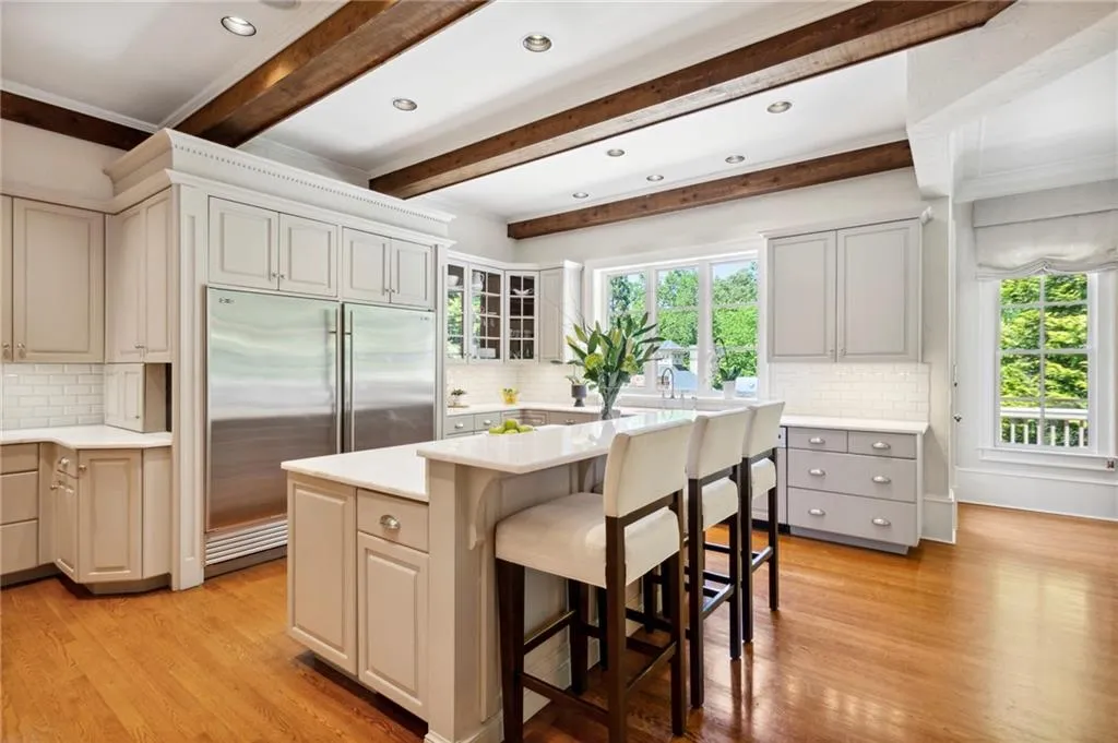 131 Burdette Road, Atlanta, Georgia 30327, 7 Bedrooms Bedrooms, ,8 BathroomsBathrooms,Residential,Sold,131 Burdette Road,7054638 131 Burdette Road, Atlanta, Georgia 30327, 7 Bedrooms Bedrooms, ,8 BathroomsBathrooms,Residential,Sold,131 Burdette Road,7054638