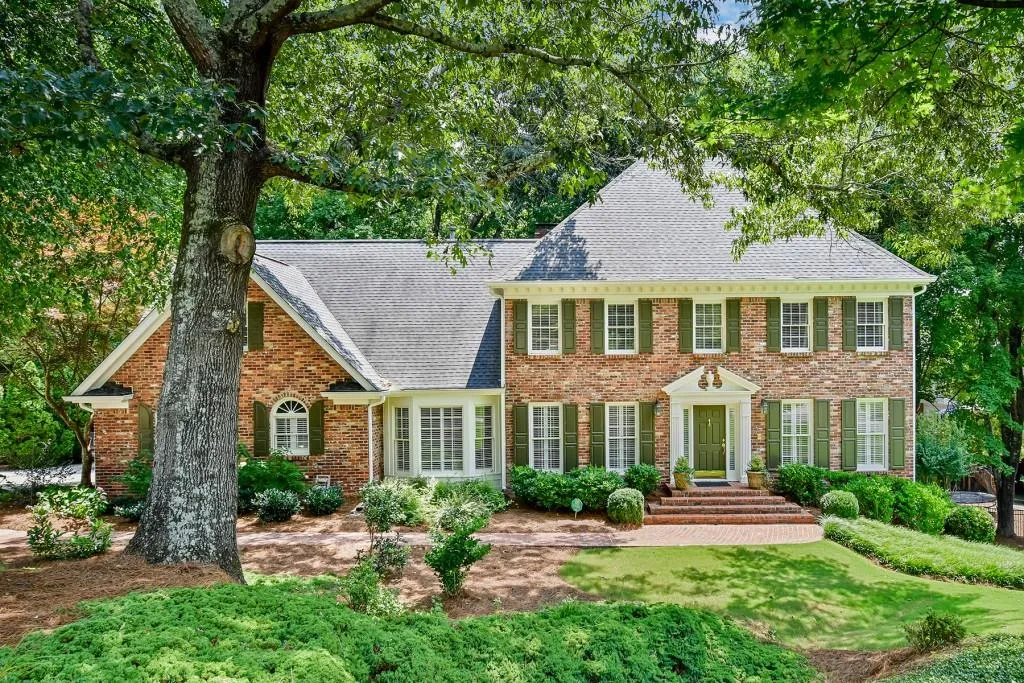 135 Treadwick Drive, Sandy Springs, Georgia 30350, 5 Bedrooms Bedrooms, ,5 BathroomsBathrooms,Residential,Sold,135 Treadwick Drive,6917828