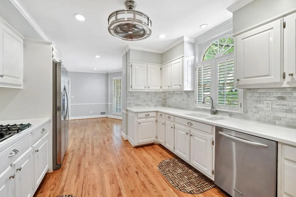 135 Treadwick Drive, Sandy Springs, Georgia 30350, 5 Bedrooms Bedrooms, ,5 BathroomsBathrooms,Residential,Sold,135 Treadwick Drive,6917828