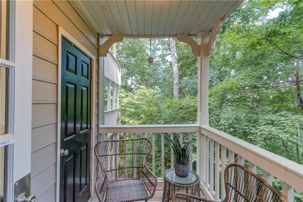 1000 Camden Court, Atlanta, Georgia 30327, 2 Bedrooms Bedrooms, ,2 BathroomsBathrooms,Residential,Sold,1000 Camden Court,6926377