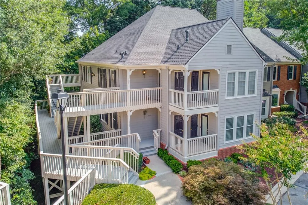 1000 Camden Court, Atlanta, Georgia 30327, 2 Bedrooms Bedrooms, ,2 BathroomsBathrooms,Residential,Sold,1000 Camden Court,6926377