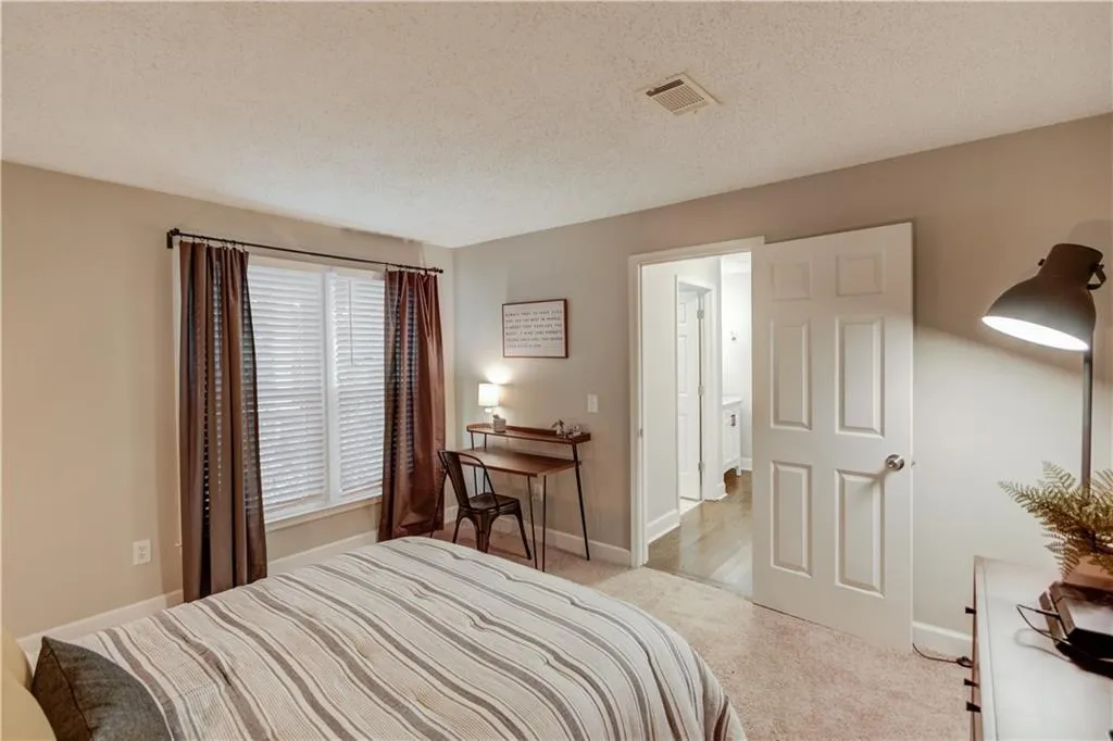 1000 Camden Court, Atlanta, Georgia 30327, 2 Bedrooms Bedrooms, ,2 BathroomsBathrooms,Residential,Sold,1000 Camden Court,6926377