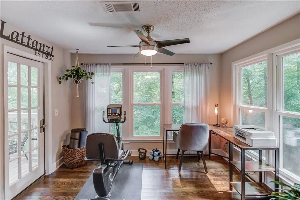 1000 Camden Court, Atlanta, Georgia 30327, 2 Bedrooms Bedrooms, ,2 BathroomsBathrooms,Residential,Sold,1000 Camden Court,6926377