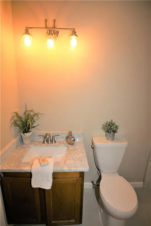 610 Barrington Hills Drive Unit 610, Atlanta, Georgia 30350, 2 Bedrooms Bedrooms, ,2 BathroomsBathrooms,Residential,Sold,610 Barrington Hills Drive Unit 610,5919387