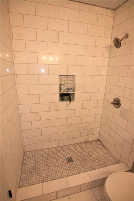 610 Barrington Hills Drive Unit 610, Atlanta, Georgia 30350, 2 Bedrooms Bedrooms, ,2 BathroomsBathrooms,Residential,Sold,610 Barrington Hills Drive Unit 610,5919387
