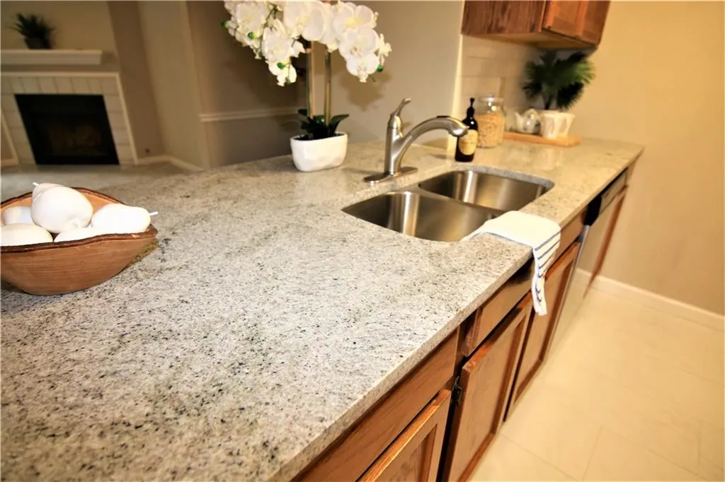 610 Barrington Hills Drive Unit 610, Atlanta, Georgia 30350, 2 Bedrooms Bedrooms, ,2 BathroomsBathrooms,Residential,Sold,610 Barrington Hills Drive Unit 610,5919387