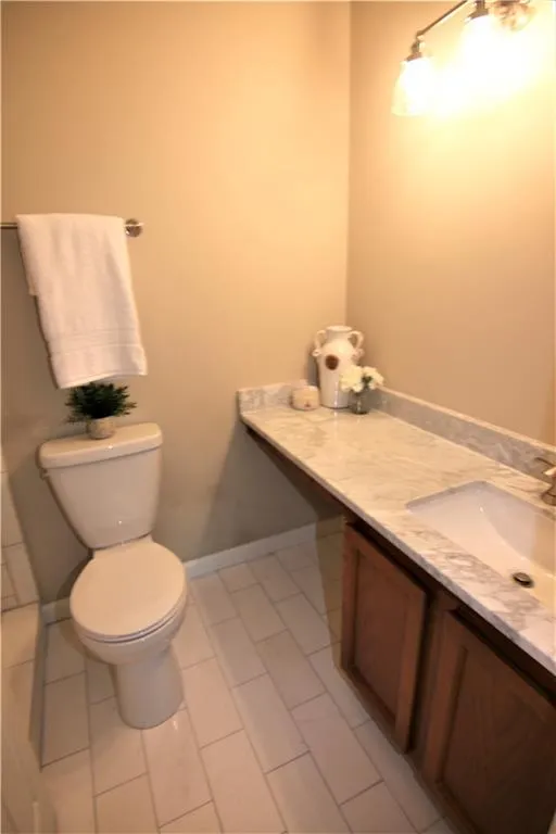 610 Barrington Hills Drive Unit 610, Atlanta, Georgia 30350, 2 Bedrooms Bedrooms, ,2 BathroomsBathrooms,Residential,Sold,610 Barrington Hills Drive Unit 610,5919387