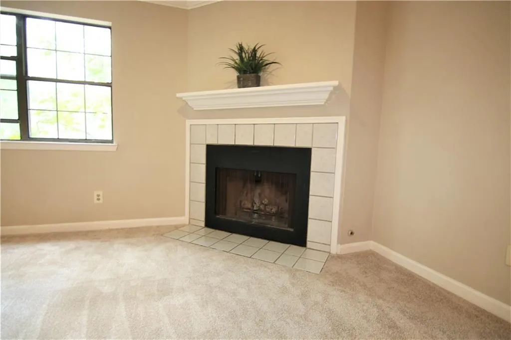 610 Barrington Hills Drive Unit 610, Atlanta, Georgia 30350, 2 Bedrooms Bedrooms, ,2 BathroomsBathrooms,Residential,Sold,610 Barrington Hills Drive Unit 610,5919387