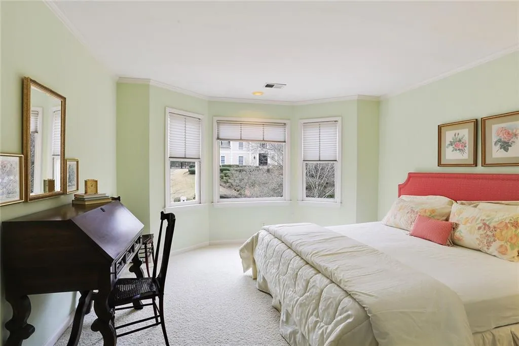 8185 Grogans Ferry Road, Sandy Springs, Georgia 30350, 4 Bedrooms Bedrooms, ,3 BathroomsBathrooms,Residential,Sold,8185 Grogans Ferry Road,5813270