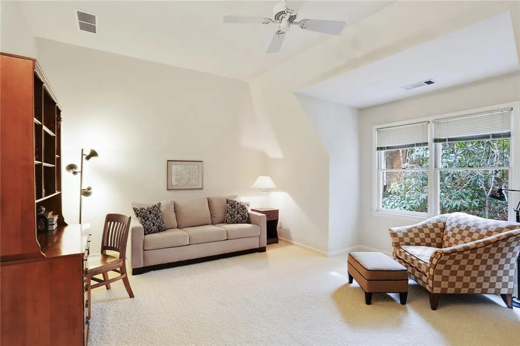 8185 Grogans Ferry Road, Sandy Springs, Georgia 30350, 4 Bedrooms Bedrooms, ,3 BathroomsBathrooms,Residential,Sold,8185 Grogans Ferry Road,5813270