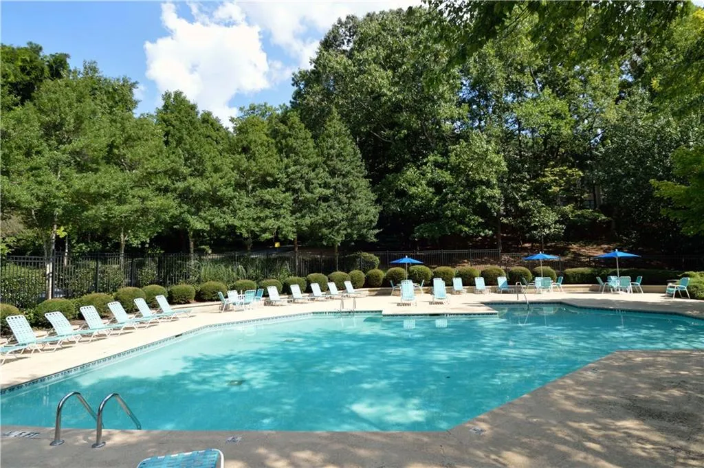 1705 Huntingdon Chase, Sandy Springs, Georgia 30350, 2 Bedrooms Bedrooms, ,2 BathroomsBathrooms,Residential,Sold,1705 Huntingdon Chase,5750349