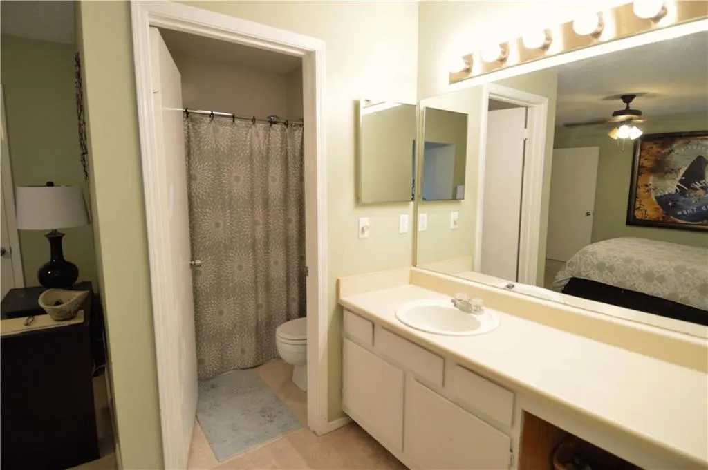 1705 Huntingdon Chase, Sandy Springs, Georgia 30350, 2 Bedrooms Bedrooms, ,2 BathroomsBathrooms,Residential,Sold,1705 Huntingdon Chase,5750349