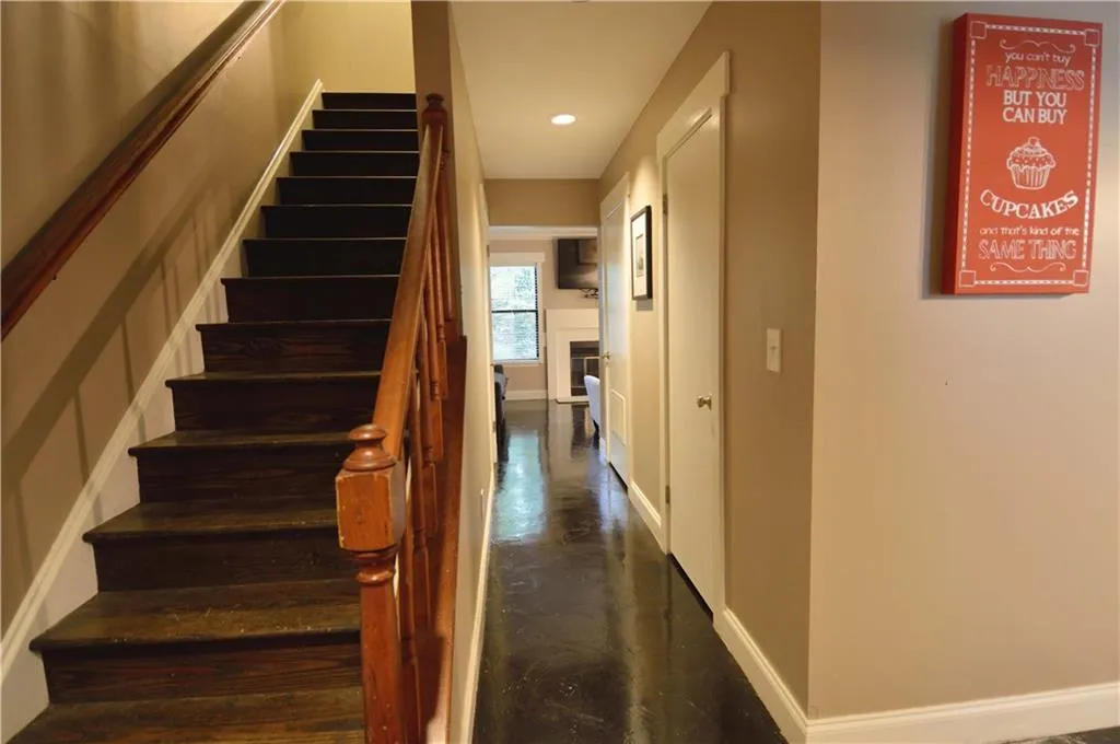 1705 Huntingdon Chase, Sandy Springs, Georgia 30350, 2 Bedrooms Bedrooms, ,2 BathroomsBathrooms,Residential,Sold,1705 Huntingdon Chase,5750349