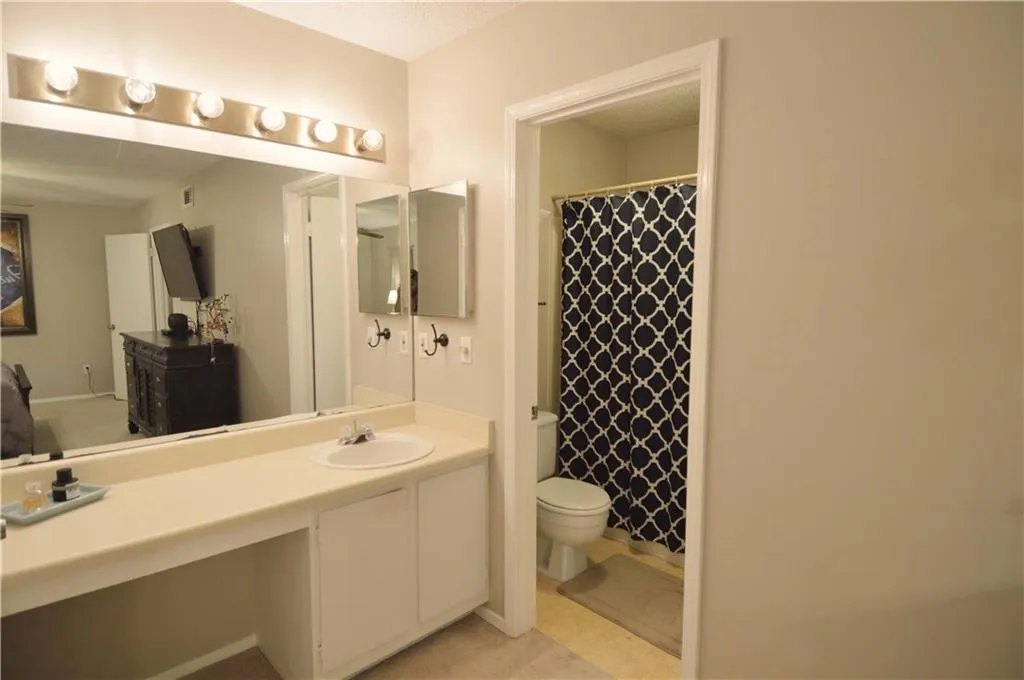 1705 Huntingdon Chase, Sandy Springs, Georgia 30350, 2 Bedrooms Bedrooms, ,2 BathroomsBathrooms,Residential,Sold,1705 Huntingdon Chase,5750349