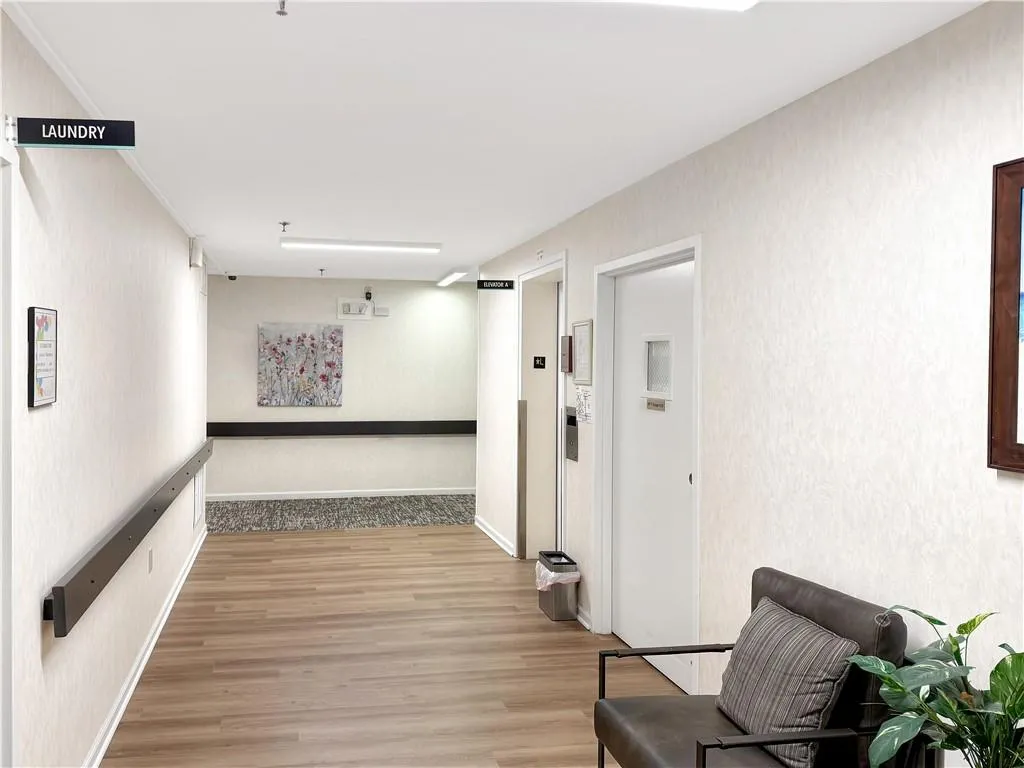 475 Mount Vernon Highway Ne Unit 212b, Atlanta, Georgia 30328, 1 Bedroom Bedrooms, ,1 BathroomBathrooms,Residential,For Sale,475 Mount Vernon Highway Ne Unit 212b,7732829