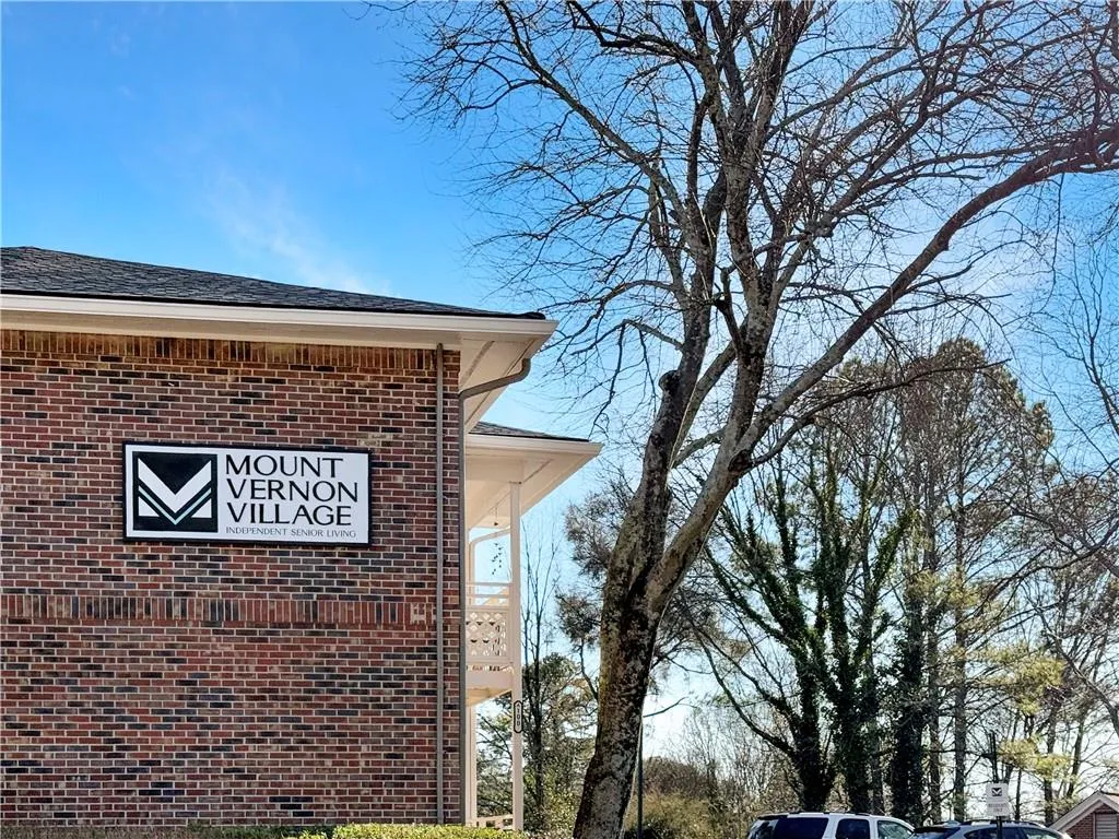 475 Mount Vernon Highway Ne Unit 212b, Atlanta, Georgia 30328, 1 Bedroom Bedrooms, ,1 BathroomBathrooms,Residential,For Sale,475 Mount Vernon Highway Ne Unit 212b,7732829