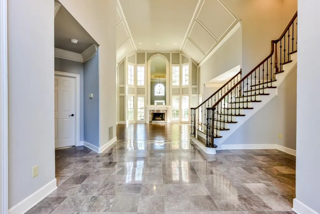 9 Vale Close Ne, Atlanta, Georgia 30324, 4 Bedrooms Bedrooms, ,4 BathroomsBathrooms,Residential,Sold,9 Vale Close Ne,5807335